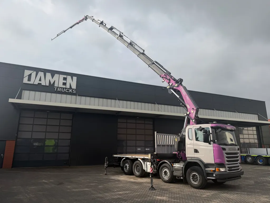 Scania G 450 8x2 FASSI F 820 RA.2.28 + JIB